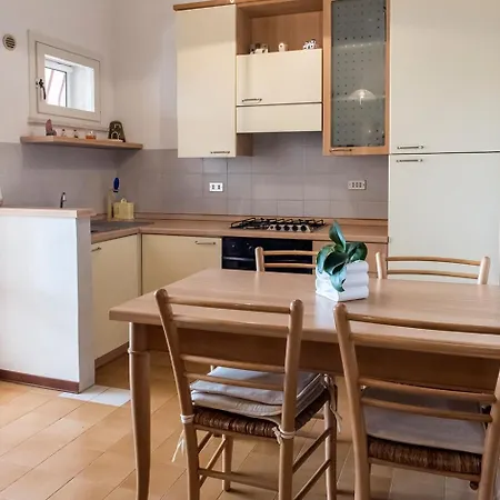 M332 - Marcelli, Trilocale Con Terrazzo Vicino Al Mare * Marcelli